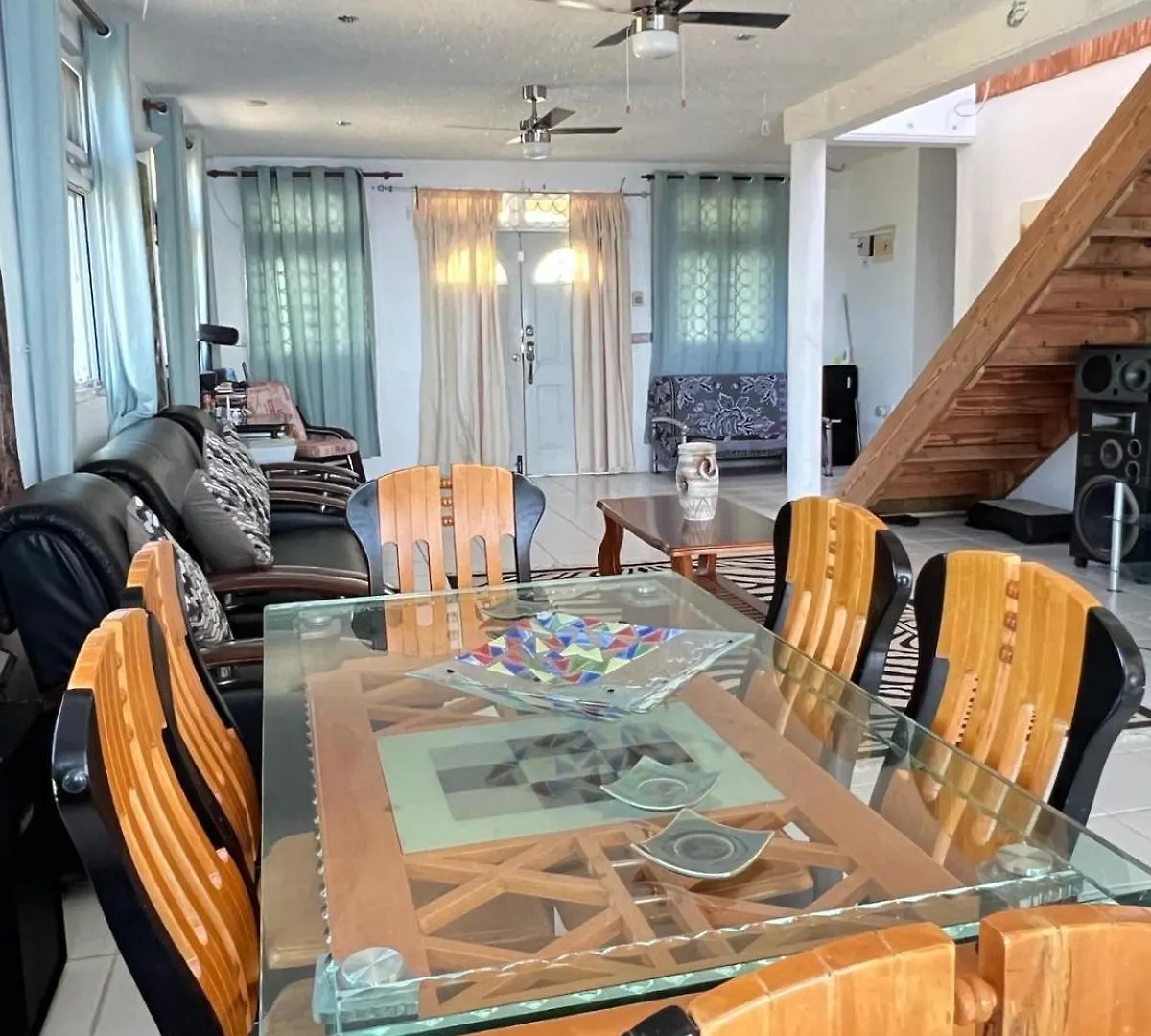 Castle Comfort Seaview Deluxe Apartment Roseau
